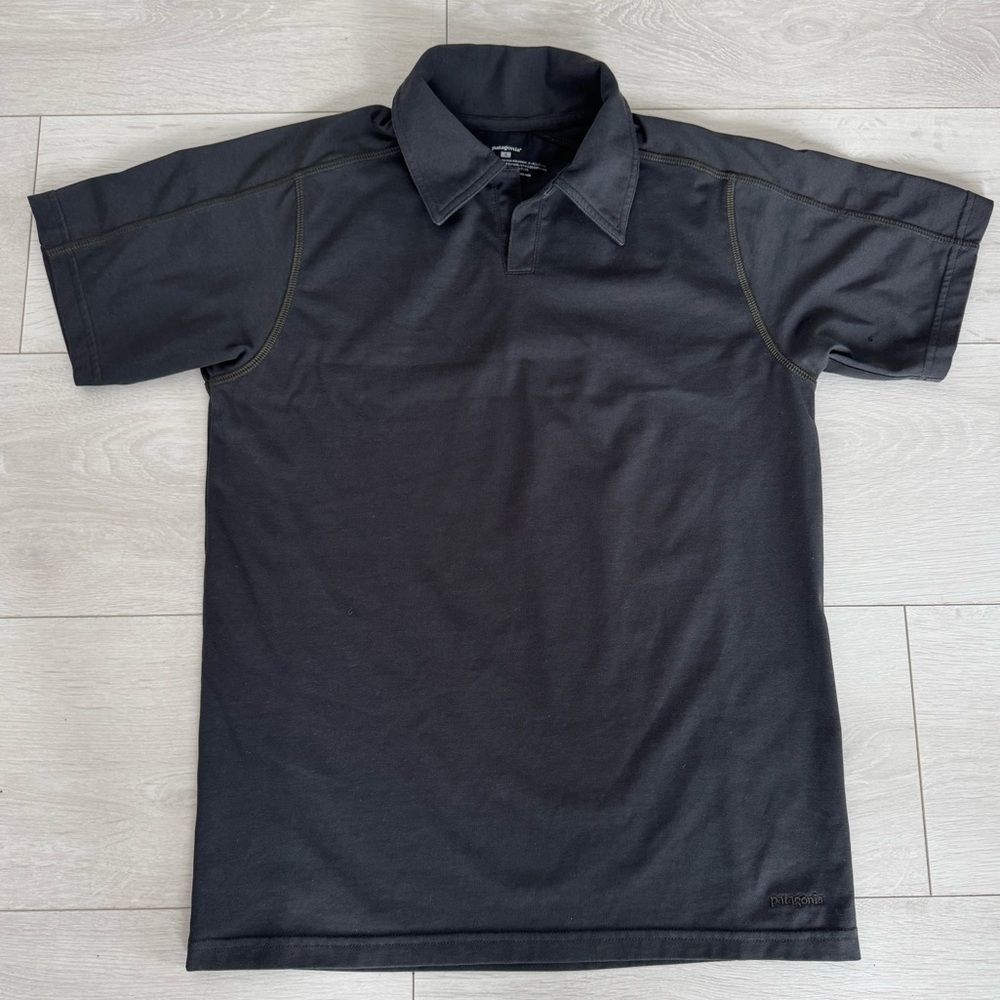 Patagonia Grey Polo Golf Shirt Short Sleeve Men's Fitted Stretch Contrast 53401